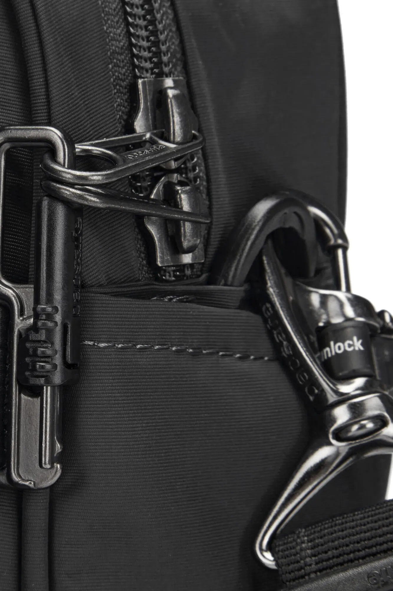 Daypacks>Macpac Pacsafe Metrosafe Ls200 Crossbody